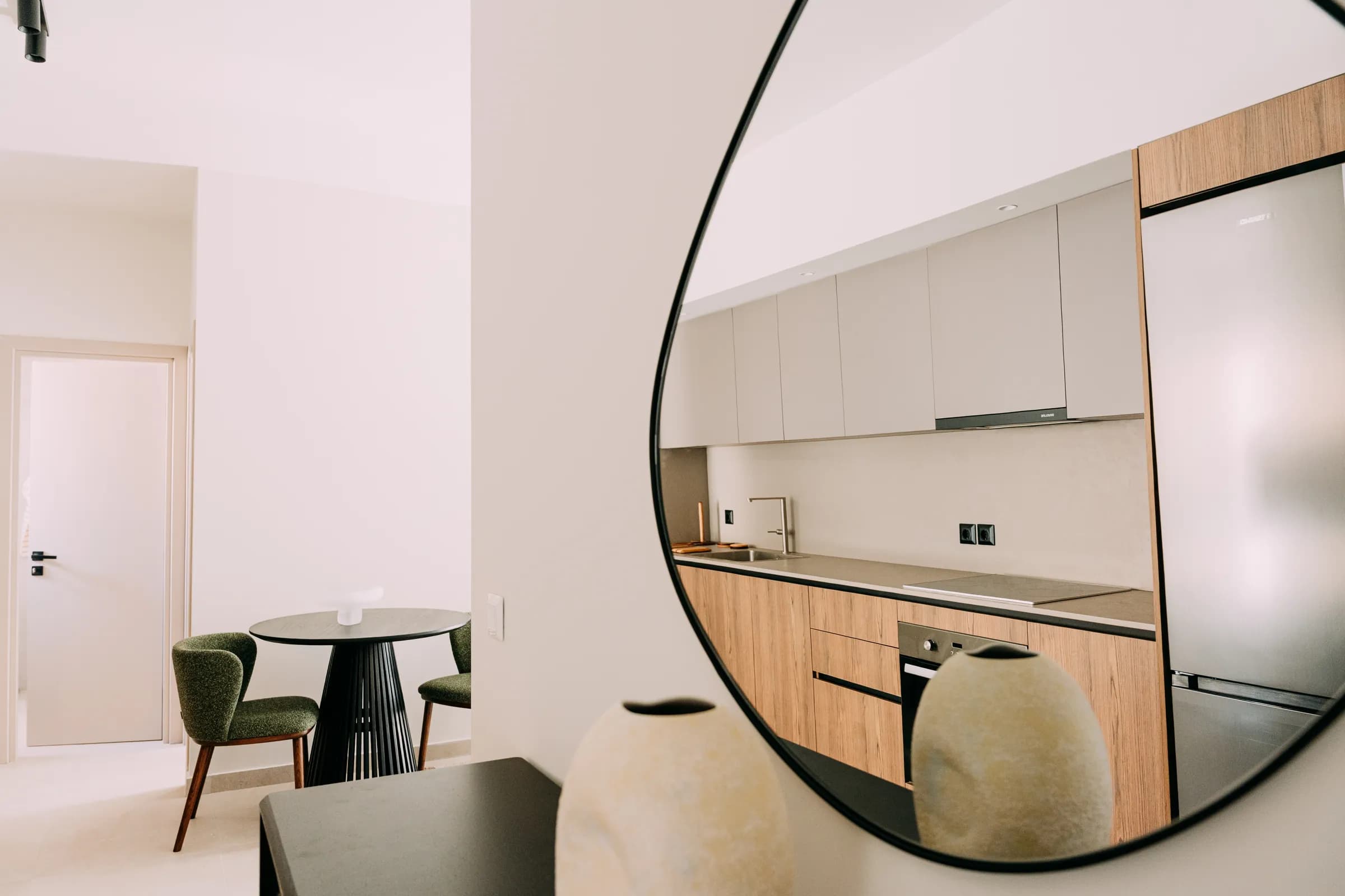 OASIS RESIDENCES — exterior 3